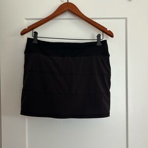 lululemon Pace Rival Mid Rise Skirt / Size 12 / Black